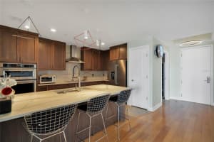 100 S EOLA DR #702, ORLANDO, FL 32801 Sold 08/25/22