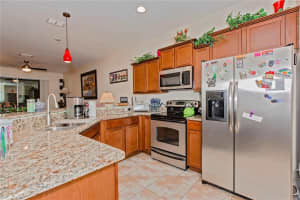 4026 WINDING VINE DR, LAKELAND, FL 33812 Sold 08/15/22