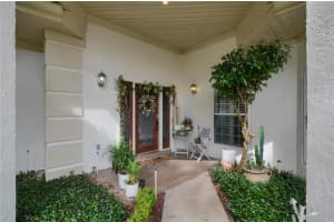 2406 Sweetwater Country Club Dr, Apopka, FL 32712, Sold 06/14/22