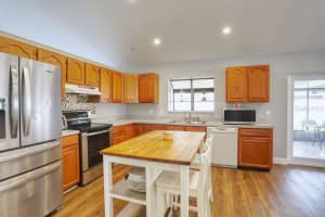 5045 RED BAY DR, ORLANDO, FL 32829 Sold 07/01/22