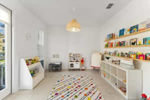 8124 MOSAIC LN, WINTER GARDEN, FL 34787 Sold 07/05/22