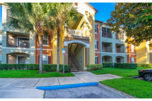 802 CREST PINES DR #834, ORLANDO, FL 32828 Sold 06/22/22