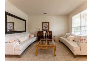 2300 MOUNTAIN APPLE WAY, APOPKA, FL 32712 Sold 09/12/22