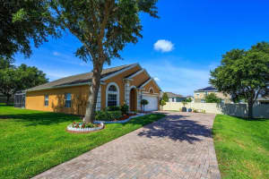 520 ANDALUSIA LOOP, DAVENPORT, FL 33837 Sold 07/26/22
