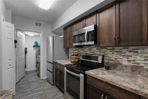 712 Crest Pines Dr, Orlando, FL 32828, Sold 06/17/22