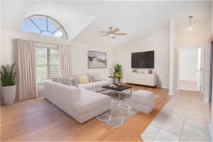 5543 BAY SIDE DR, ORLANDO, FL 32819 Sold 08/09/22