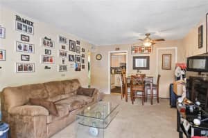 468 BANYON TREE CIR #200, MAITLAND, FL 32751 Sold 07/05/22