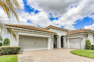 7573 GREEN MOUNTAIN WAY, WINTER GARDEN, FL 34787 Sold 07/11/23