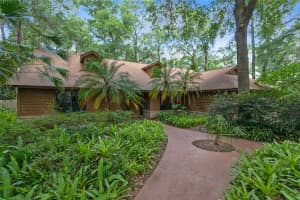 460 WHISPERING OAK LN, APOPKA, FL 32712 Sold 08/24/22