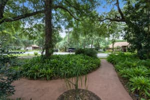 460 WHISPERING OAK LN, APOPKA, FL 32712 Sold 08/24/22