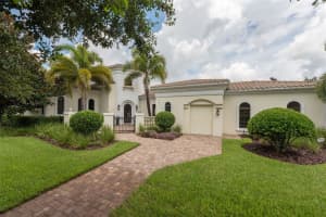 10276 KENSINGTON SHORE DR, ORLANDO, FL 32827 Sold 08/01/22