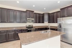 2102 CESTIUS RD, WINTER GARDEN, FL 34787 Sold 01/05/23