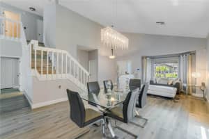 132 KNIGHTS HOLLOW DR, APOPKA, FL 32712 Sold 08/30/22