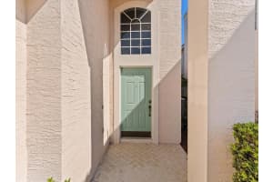 7221 BAY CLUB WAY, ORLANDO, FL 32835 Sold 07/26/22