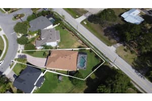 209 PORCHESTER DR, SANFORD, FL 32771 Sold 07/29/22