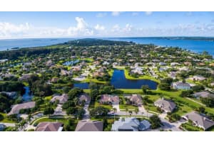 844 Woodbine Dr, Merritt Island, FL 32952, Sold 07/07/22