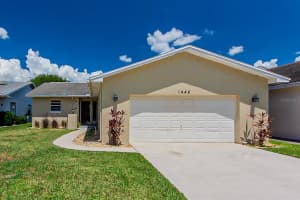 1446 KINGFISH LN, WINTER HAVEN, FL 33884 Sold 03/03/23