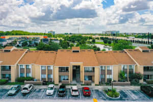 5039 VINELAND RD #207, ORLANDO, FL 32811 Sold 08/10/22