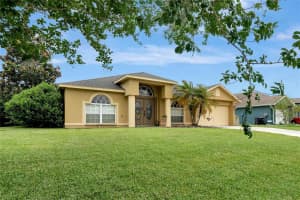 2327 COUPLES DR, LAKELAND, FL 33813 Sold 07/19/22