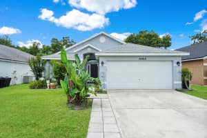 14960 LADY VICTORIA BLVD, ORLANDO, FL 32826 Sold 07/22/22