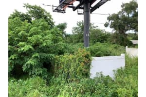 2607 E SEMORAN BLVD, APOPKA, FL 32703 - MLS#MFRO6033508