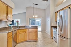 1019 PEACOCK CT, APOPKA, FL 32712 Sold 07/12/22