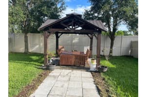 7528 AZALEA COVE CIR, ORLANDO, FL 32807 Sold 09/07/22