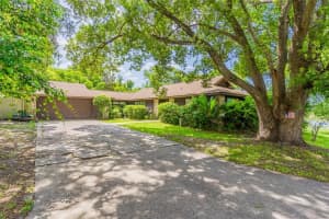 2018 GOLDEN ARM RD, DELTONA, FL 32738 Sold 04/04/23
