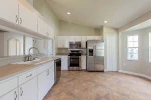 593 WILLET CIR, AUBURNDALE, FL 33823 Sold 03/09/23