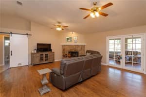 216 HARBOR DR, WINTER GARDEN, FL 34787 Sold 09/06/22