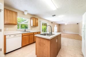 14320 ECON WOODS LN, ORLANDO, FL 32826 Sold 08/03/22