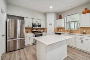 141 OAK VIEW PL, SANFORD, FL 32773 Sold 08/01/22
