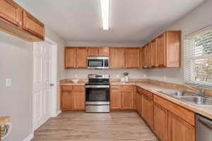 924 WINDROSE DRIVE, ORLANDO, FL 32824 Sold 02/17/23