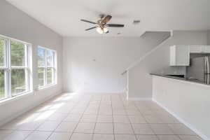 10818 DRAGONWOOD DR, TAMPA, FL 33647 Sold 09/30/22