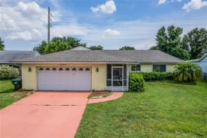 10655 LAZY LAKE DR, ORLANDO, FL 32821 Sold 07/25/22