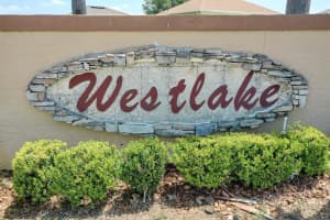 6720 WESTLAKE BLVD, ORLANDO, FL 32810 Sold 07/28/22