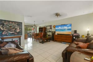 837 RAVEN AVE, LONGWOOD, FL 32750 Sold 08/05/22