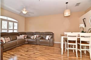 960 MOORING AVE #103, ALTAMONTE SPRINGS, FL 32714 Sold 07/28/22