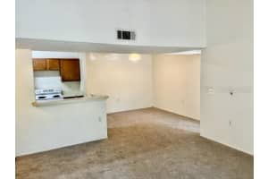5283 IMAGES CIR #303, KISSIMMEE, FL 34746 Sold 07/12/22