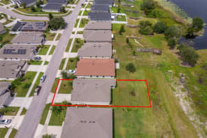 1104 KELLOGG DR, TAVARES, FL 32778 Sold 09/06/22