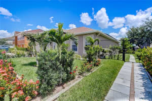 448 FISH HAWK DR, WINTER HAVEN, FL 33884 Sold 08/10/22