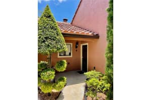 623 SAINT JOHNS CT #623, WINTER PARK, FL 32792 Sold 07/21/22