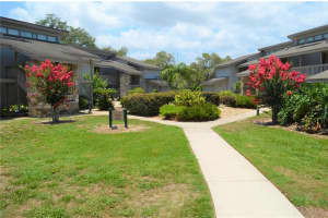 2220 BURNWAY RD #2220, HAINES CITY, FL 33844 Sold 10/26/22
