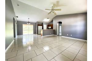124 CARLYLE ST, MINNEOLA, FL 34715 Sold 07/28/22