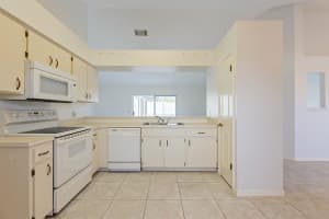5627 LOMA VISTA DR W, DAVENPORT, FL 33896 Sold 11/01/22