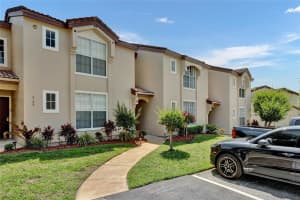 3163 TAMARIND CIR, KISSIMMEE, FL 34747 Sold 11/28/22