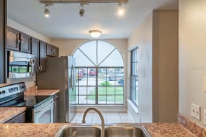 1264 CROSSFIELD DR, APOPKA, FL 32703 Sold 09/30/22