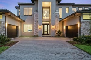 10443 WOODWARD WINDS DR, ORLANDO, FL 32827 Sold 09/14/22