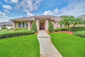 2118 WHITFIELD LN, ORLANDO, FL 32835 Sold 09/12/22