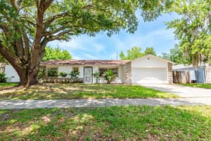 542 RIVERWOODS CIR, ORLANDO, FL 32825 Sold 08/12/22